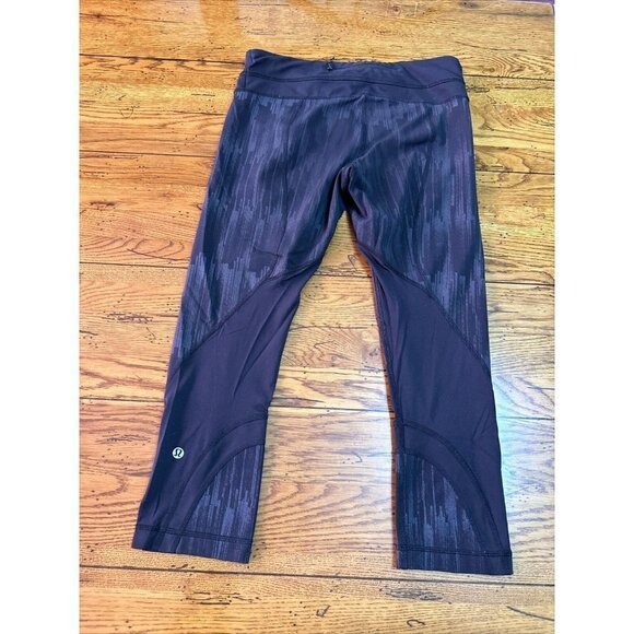Lululemon Run Top Speed Crop Scratch Match Black Multi Leggings Wm Size 6 LL112 - Picture 1 of 7